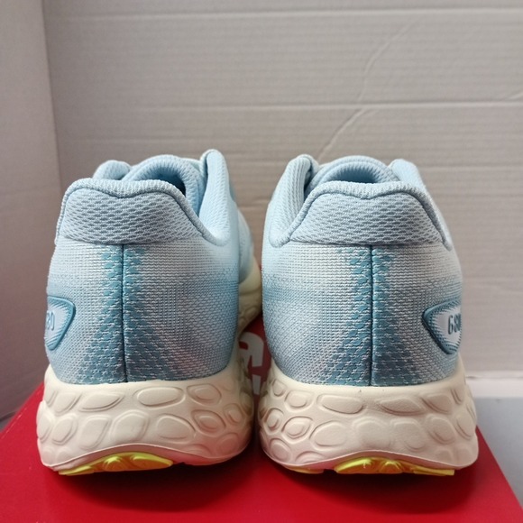 New Balance Fresh Foam 680 v8 Women's Size 9.5 Blue White Running Shoes Sneakers - Picture 4 of 8